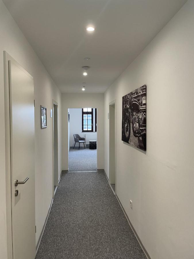 Hotel-Am-Bahnhof Stuttgart-Ditzingen Eksteriør billede