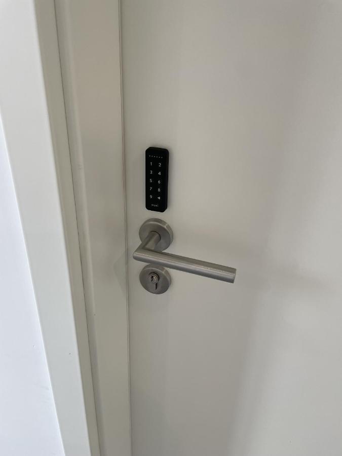 Hotel-Am-Bahnhof Stuttgart-Ditzingen Eksteriør billede